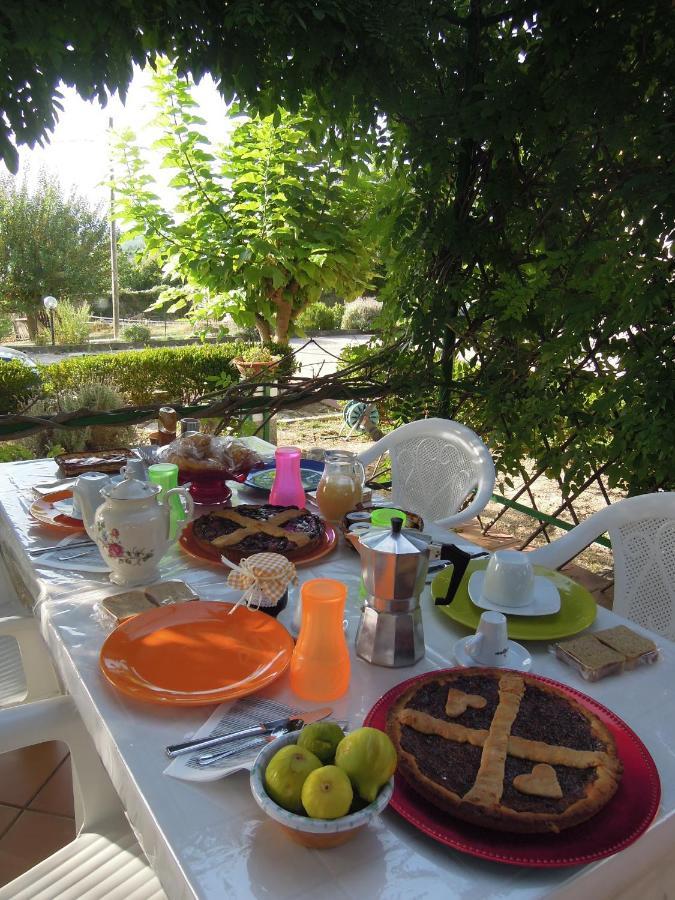 La Dimora Di Radha B&B Centro Olistico Ренде Екстериор снимка